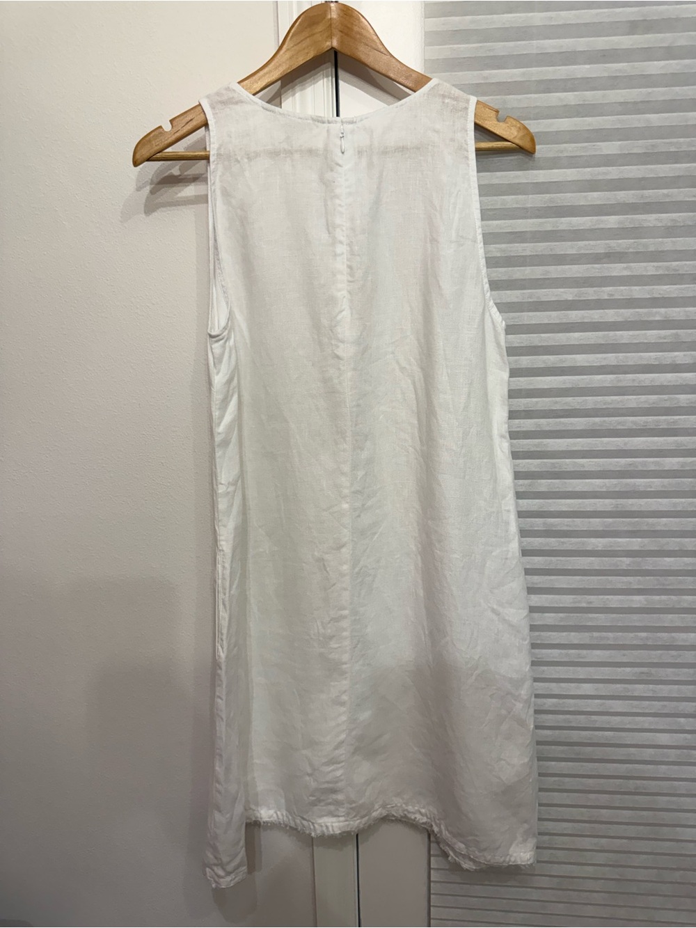 Garnet Hill White Sleeveless Linen Shift Dress - Picture 3 of 4